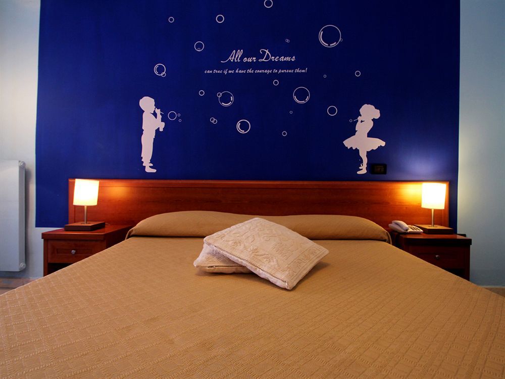 Hotel Carosello Pontecagnano Eksteriør bilde